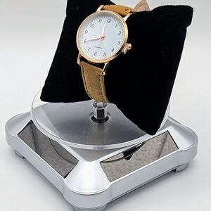 Gold and Brown Watch Minimalist Design